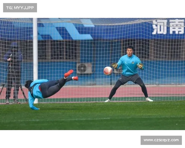 河南俱乐部酒祖杜康赛前踩场备战中超第21轮全力冲刺