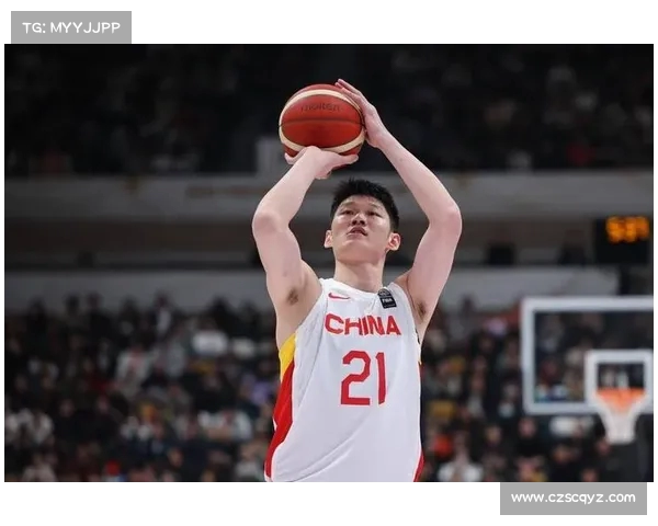 杨瀚森缺席亚洲杯内线压力增大 周琦可能带伤作战胡金秋成核心依靠